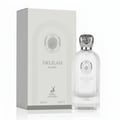 Maison Alhambra Delilah Blanc — White perfume box and frosted glass bottle with silver cap, featuring embossed crest and deer logo. | Maison Alhambra Delilah Blanc — Kotak minyak wangi putih dan botol kaca beku dengan penutup perak, menampilkan lambang timbul dan logo rusa.